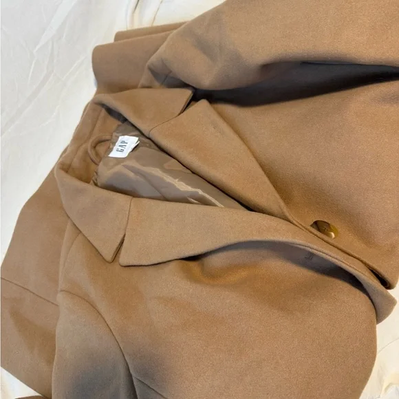 GAP Women's Classic Tan Trench Coat - Picture 2 of 4